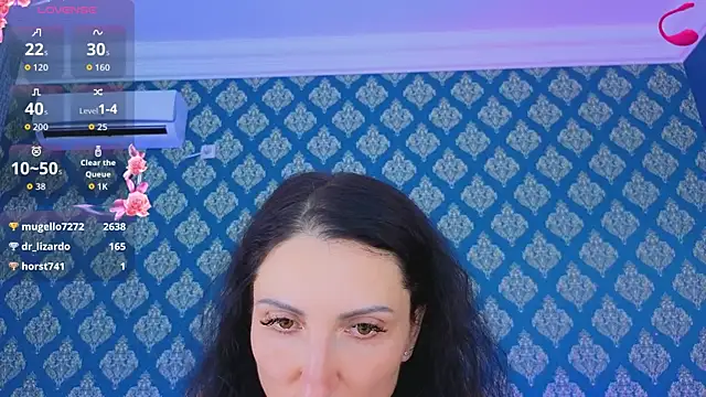 MissRossi live cam on StripChat