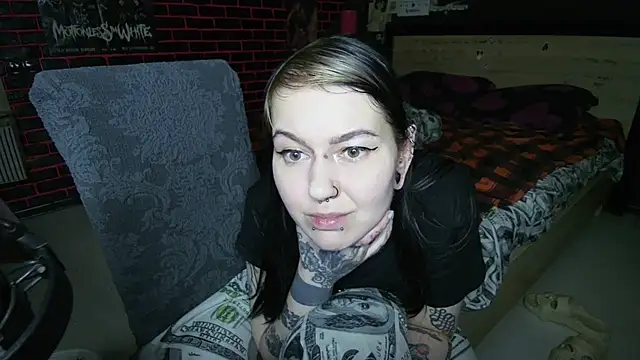 MessalinaOfficial webcam