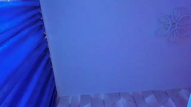 Alanna_Pow webcam