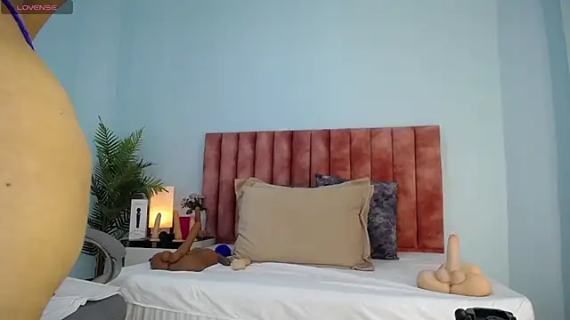 nana_levy webcam