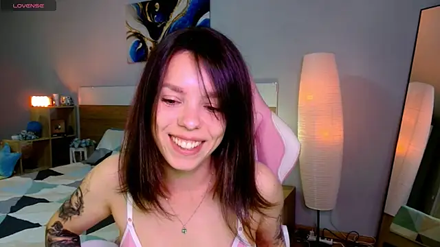 Maya_Campbell webcam
