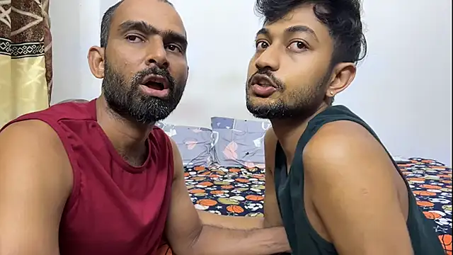 DesiDaddyandSon webcam