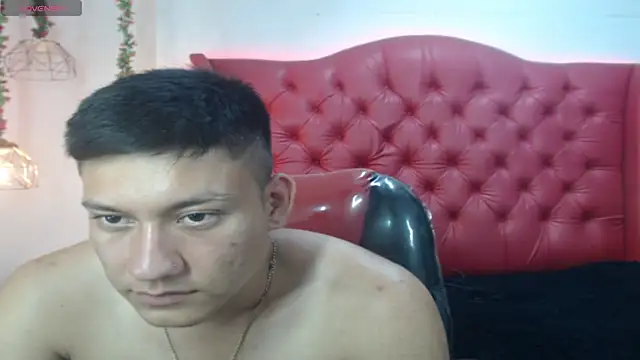 DominantBoy4 webcam