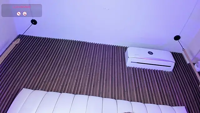 SandraMilerr webcam