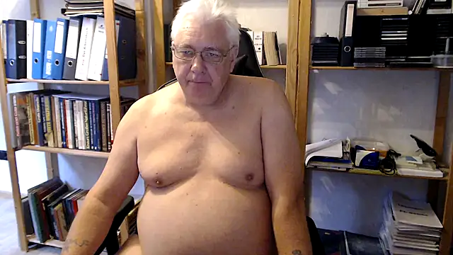 SchwanzhureXXL Live Web Cam Show