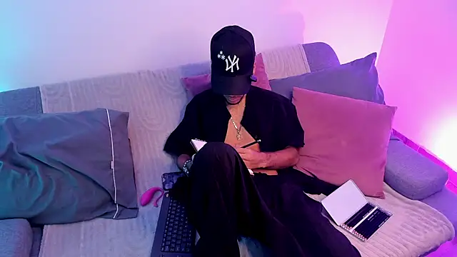 thiagoferreti (M twink) - Oil + Strong Masturbation 🍆