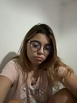 baddieasiantv webcam