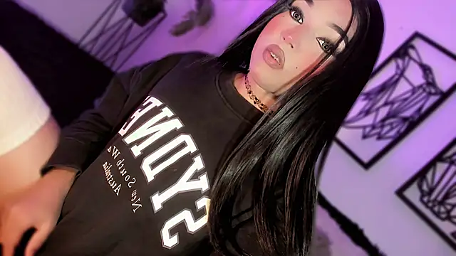 misstreslatin webcam