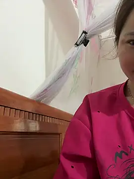 Aria_Maya webcam