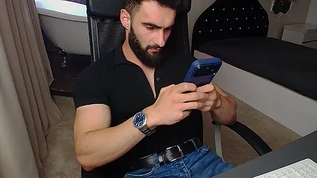 micahlane (M young) - I'm prepairing for bodybuilding contest
