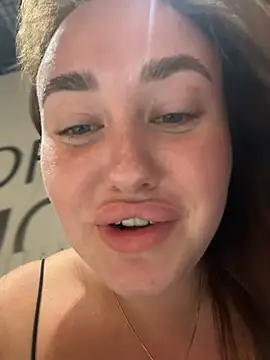 KiraSunshine webcam