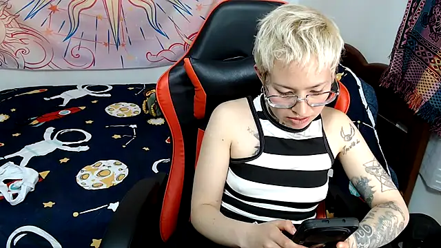 ArrangedFoot webcam