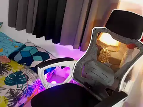 MajesticKitana webcam