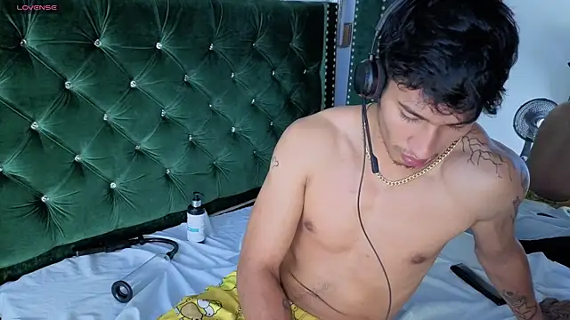 Zayn_Moretti webcam