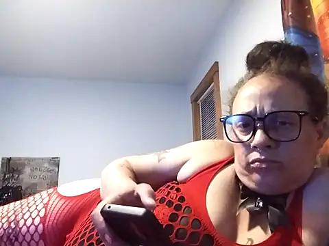 Sluttycatwomen webcam