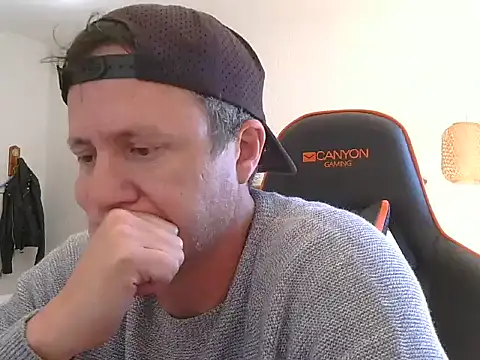 TroyDieselXXX webcam