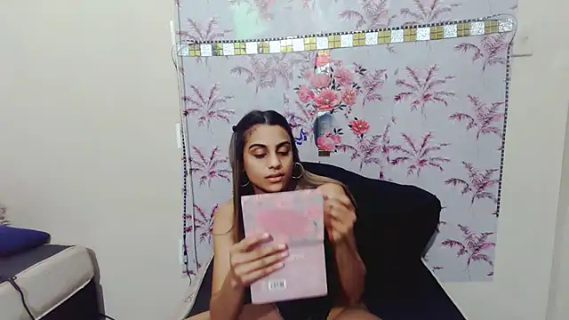 Luscious_Lexy webcam