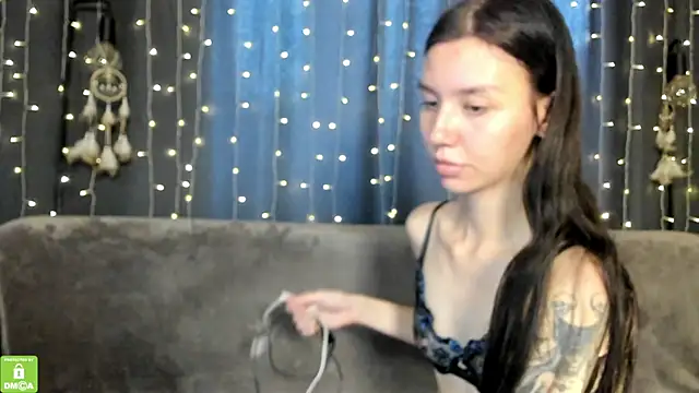 Amelia_skyy webcam