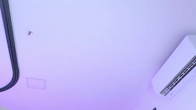 emmacurvy webcam