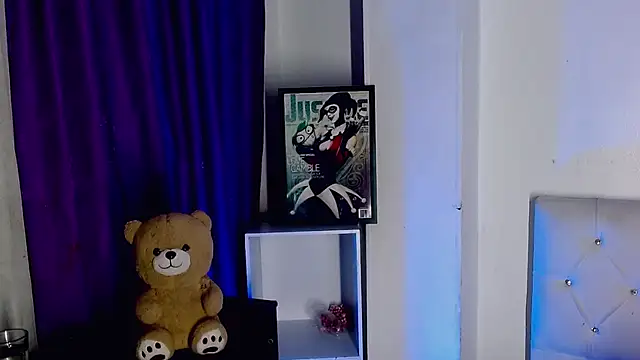 Angel_foxc13 webcam