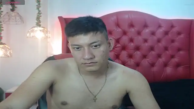 DominantBoy4 webcam