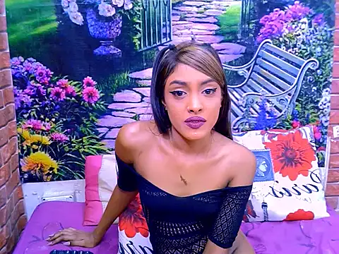 IndianPretty14u2Luv webcam