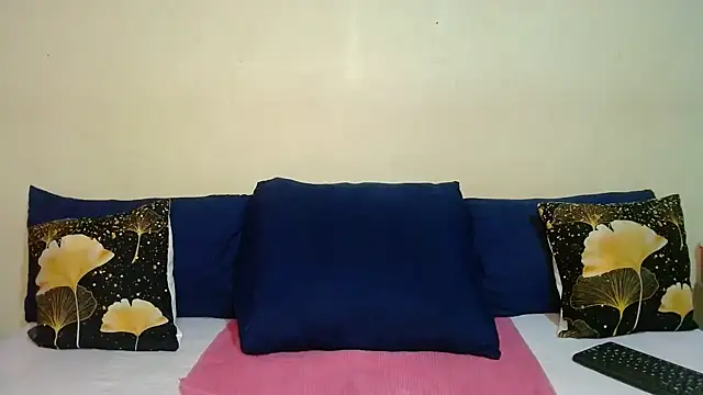 DiamondLuv29 webcam
