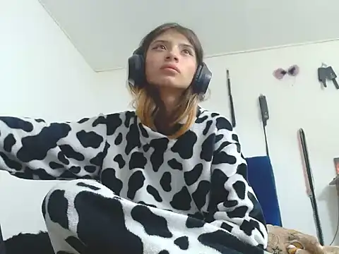 KratosAfroditacs webcam