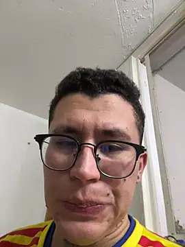 Kurtxxx22 webcam