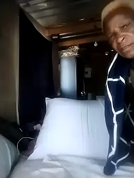 Naughtygrany webcam