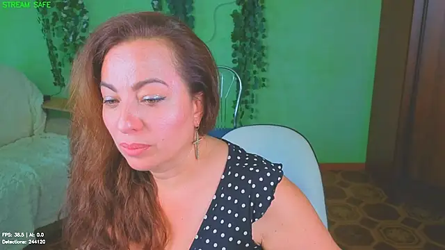 Zoe_Zephyr webcam