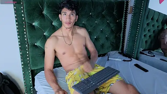 Zayn_Moretti webcam