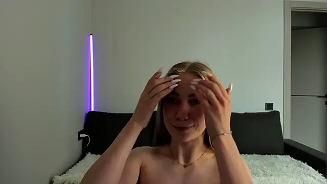 AnnaAlexArti webcam