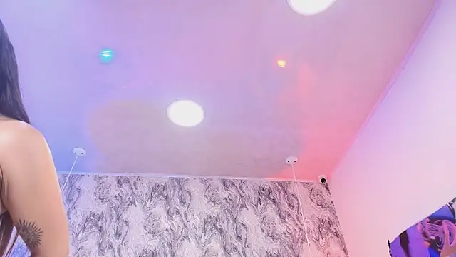 Tesalove_606 webcam