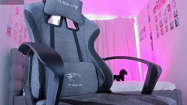 Eva_Harper webcam