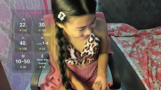 Mica_Jones webcam