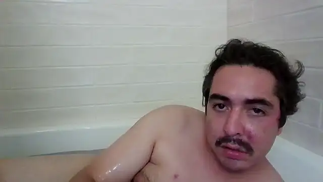 818horny webcam