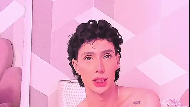KylieMonnett webcam