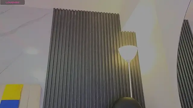 Madiee_Rhea webcam