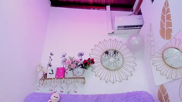 Ariadna_Evangeline webcam