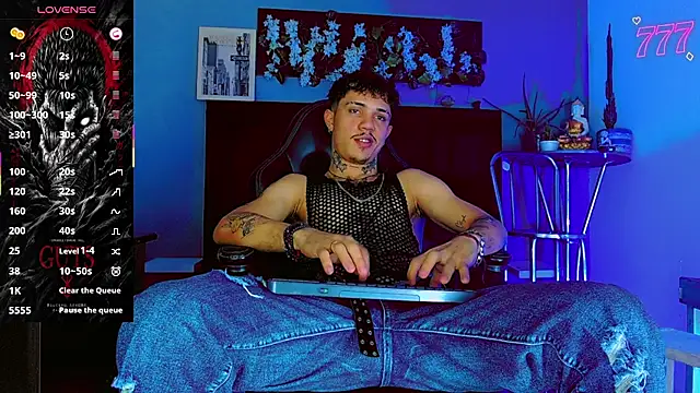 HannibalLester live cam on StripChat