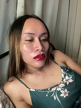 RomanticPearlTS webcam