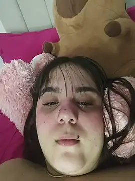 its_lauu_ webcam
