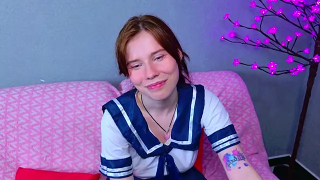 CleoBloom_ webcam
