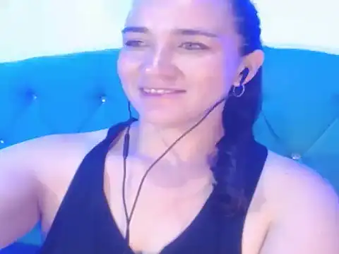Alice_Jovovich69 webcam