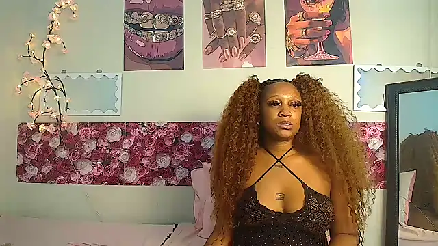 EnchantingLisa webcam