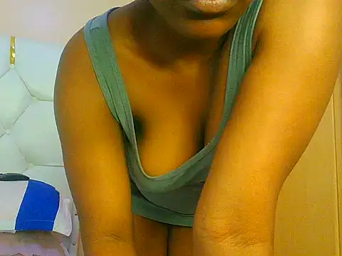 spicyboobs66 webcam