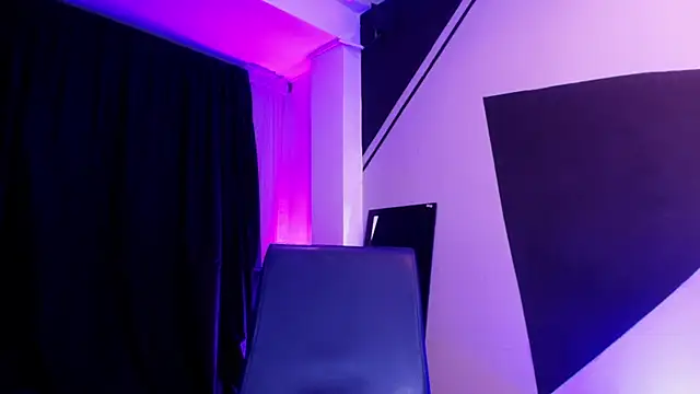 Allissa_Noir webcam