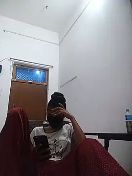 Riya_cum33 webcam