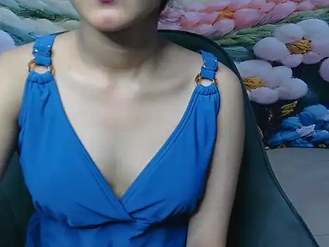 your-zoya webcam
